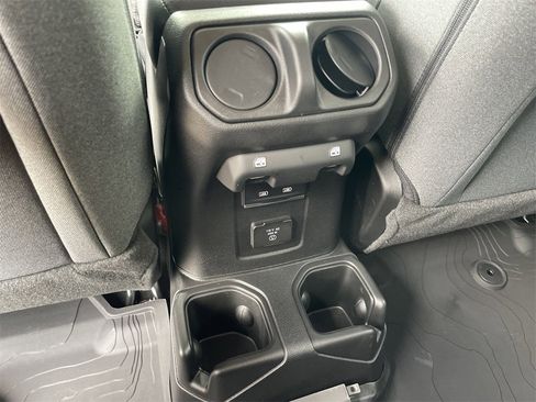 New 2025 Jeep Gladiator Sport image 24