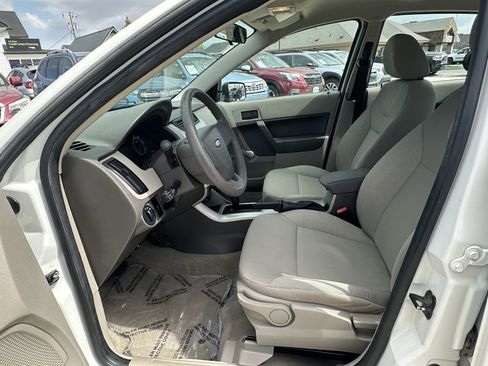 Used 2009 Ford Focus S FWD image 18