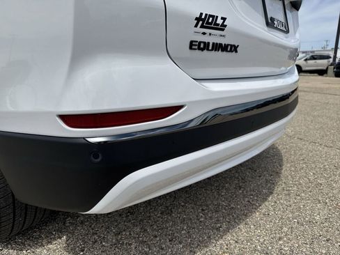 Certified 2022 Chevrolet Equinox RS AWD/4WD image 6