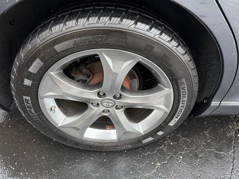 Used 2011 Toyota Venza AWD w/ Convenience Pkg image 33