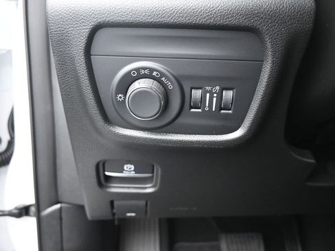 New 2025 Jeep Grand Cherokee Laredo X w/ Luxury Tech Group I image 31