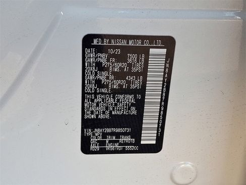 Used 2024 Nissan Armada SL w/ Captain's Chairs Package image 30