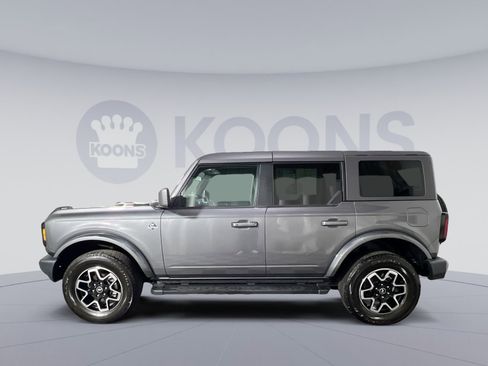 Used 2023 Ford Bronco Outer Banks image 2