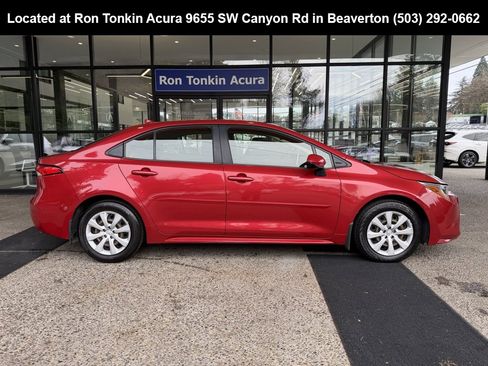 Used 2021 Toyota Corolla LE w/ Carpet Mat Package (TMS) image 8