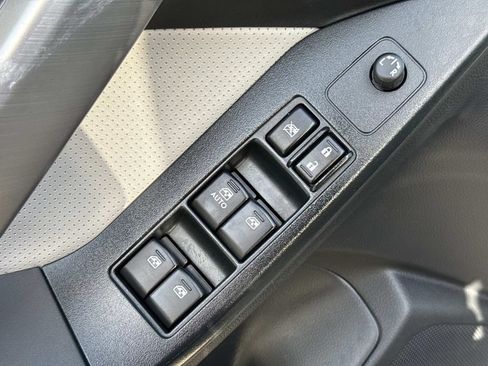 Used 2015 Subaru Forester 2.5i Touring w/ Eyesight & Navigation System AWD/4WD image 23