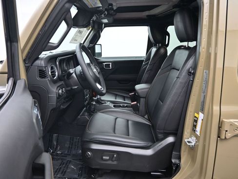 New 2026 Jeep Wrangler Unlimited Sahara AWD/4WD image 23