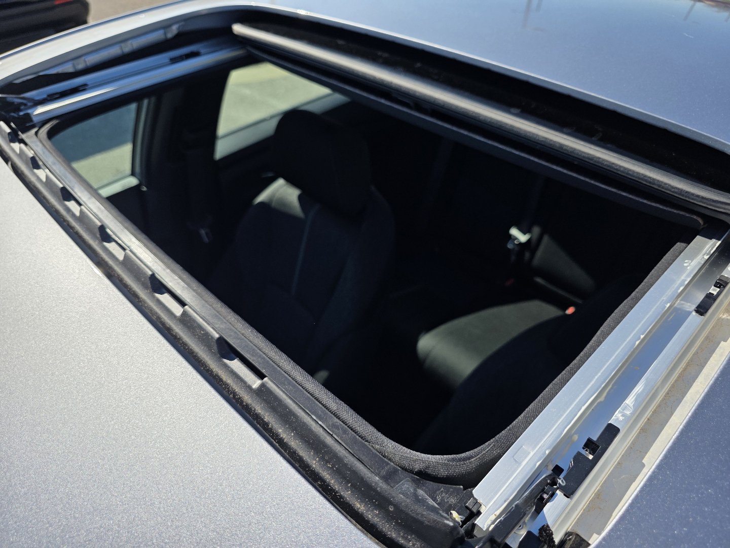 Used 2023 Honda Accord Sport image 3