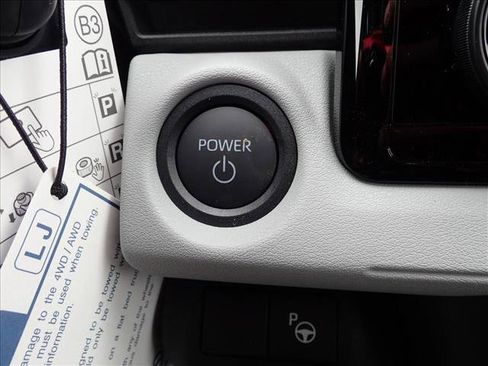 New 2026 Subaru Solterra AWD/4WD image 25