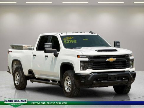 Used 2024 Chevrolet Silverado 3500 W/T w/ WT Convenience Package AWD/4WD image 3