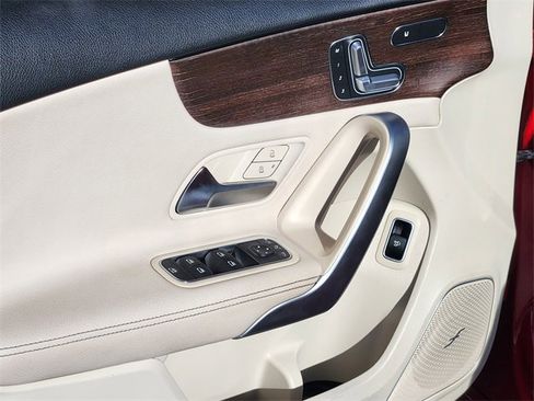 Used 2020 Mercedes-Benz A 220 4MATIC image 18