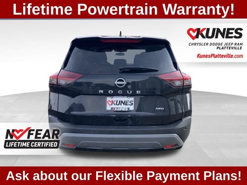 Used 2023 Nissan Rogue S image 8