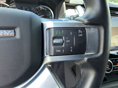 Used 2023 Land Rover Discovery S R-Dynamic AWD/4WD image 29