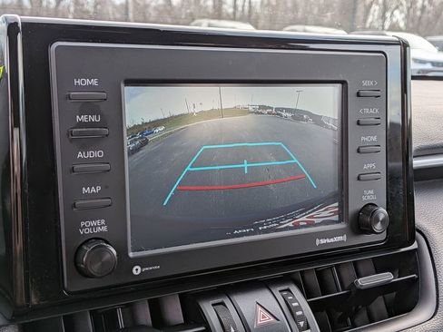 Used 2022 Toyota RAV4 XLE Premium AWD/4WD image 29
