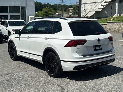Used 2024 Volkswagen Tiguan SE R-Line AWD/4WD image 4