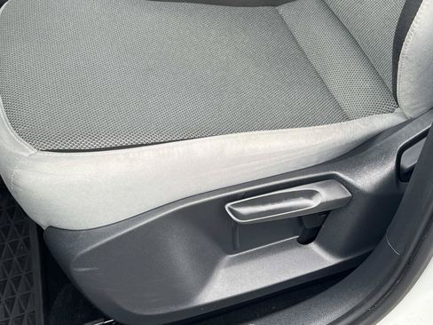 Certified 2023 Volkswagen Taos S AWD/4WD image 17