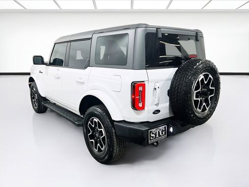 Used 2023 Ford Bronco Outer Banks AWD/4WD image 6