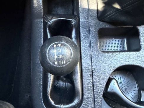 Used 2005 Dodge Ram 3500 Truck SLT AWD/4WD image 20
