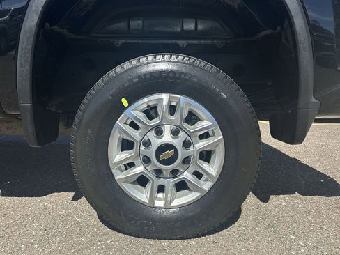 Used 2025 Chevrolet Silverado 2500 LT w/ Convenience Package image 33