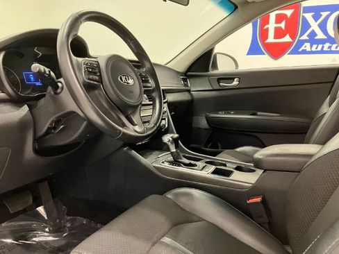 Used 2018 Kia Optima S w/ Panoramic Sunroof Package FWD image 30