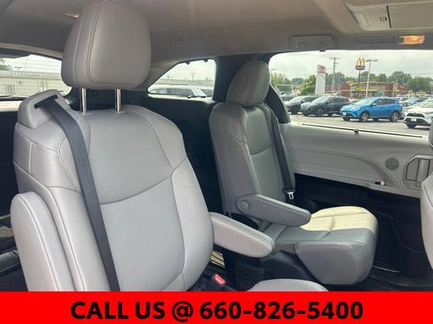 Certified 2026 Toyota Sienna XLE AWD/4WD image 8
