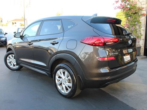 Used 2019 Hyundai Tucson SE FWD image 3