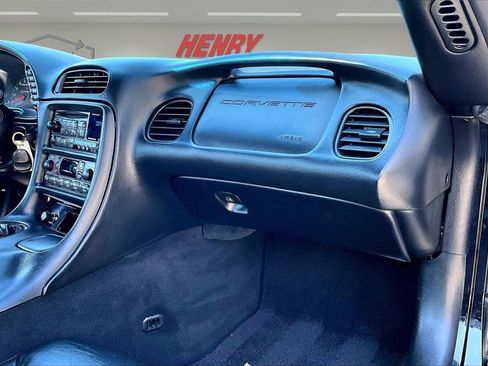 Used 2002 Chevrolet Corvette Z06 w/ Memory Pkg RWD image 25