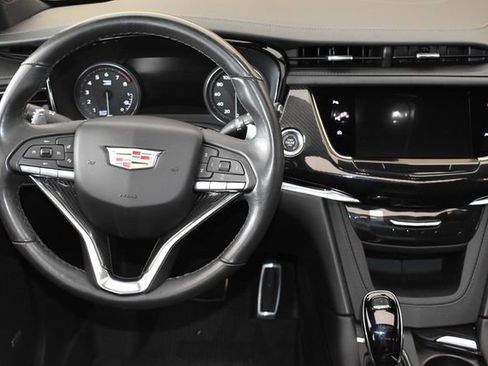 Used 2024 Cadillac XT6 Sport w/ Technology Package AWD/4WD image 18