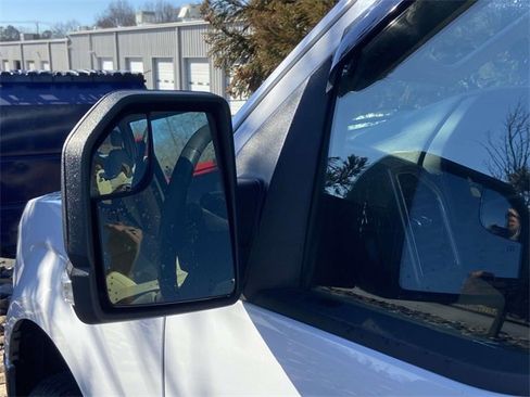 Used 2018 Ford F150 XLT w/ Equipment Group 301A Mid image 5