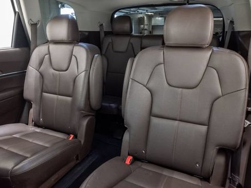 Used 2020 Kia Telluride SX w/ Towing Package FWD image 27