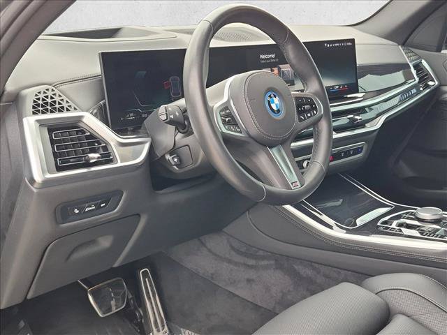 Used 2026 BMW X5 xDrive50e w/ M Sport Package AWD/4WD image 9