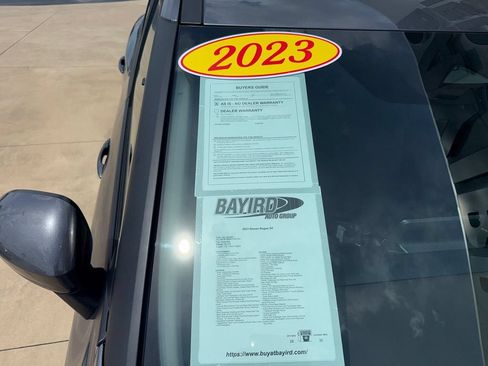 Used 2023 Nissan Rogue SV AWD/4WD image 16