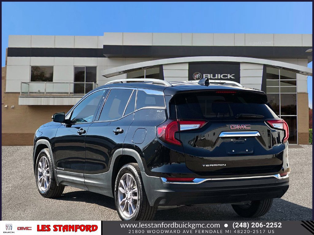 Certified 2023 GMC Terrain SLT FWD image 4