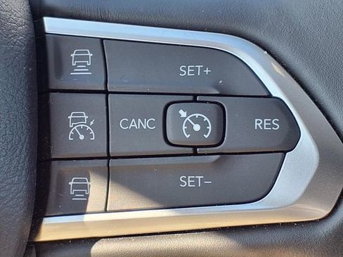 Used 2022 Jeep Compass Limited AWD/4WD image 24