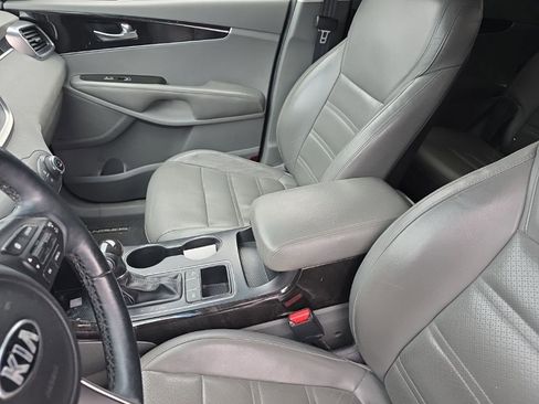 Used 2016 Kia Sorento EX w/ EX Touring Package image 20