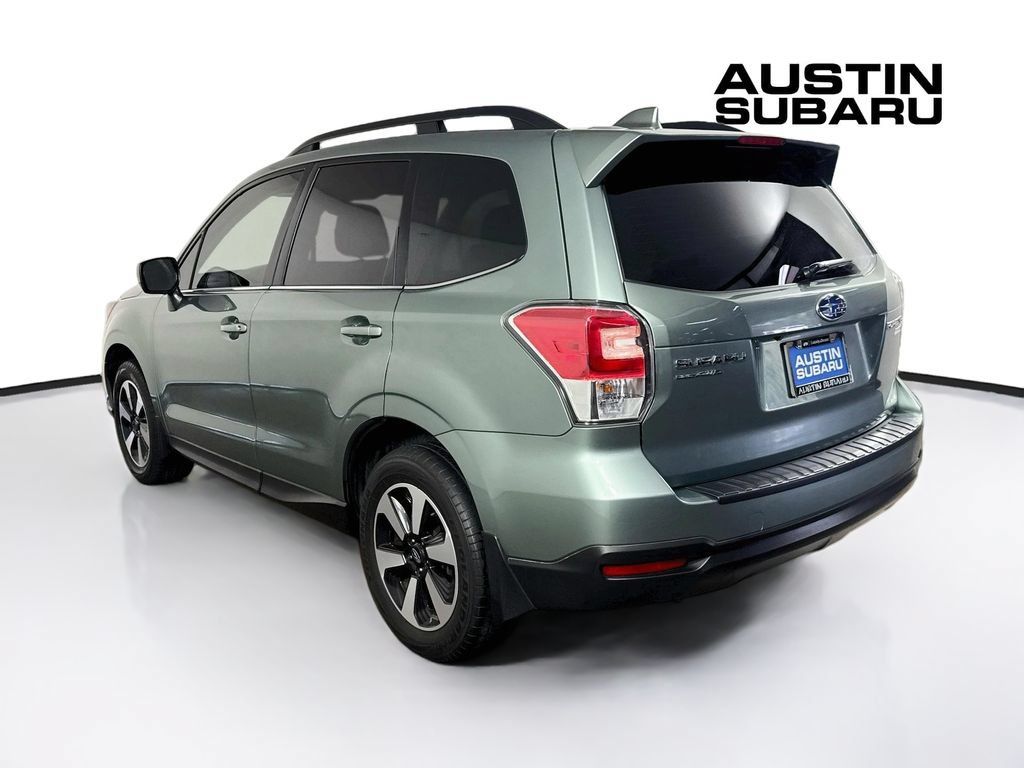 Used 2017 Subaru Forester 2.5i Limited AWD/4WD image 5