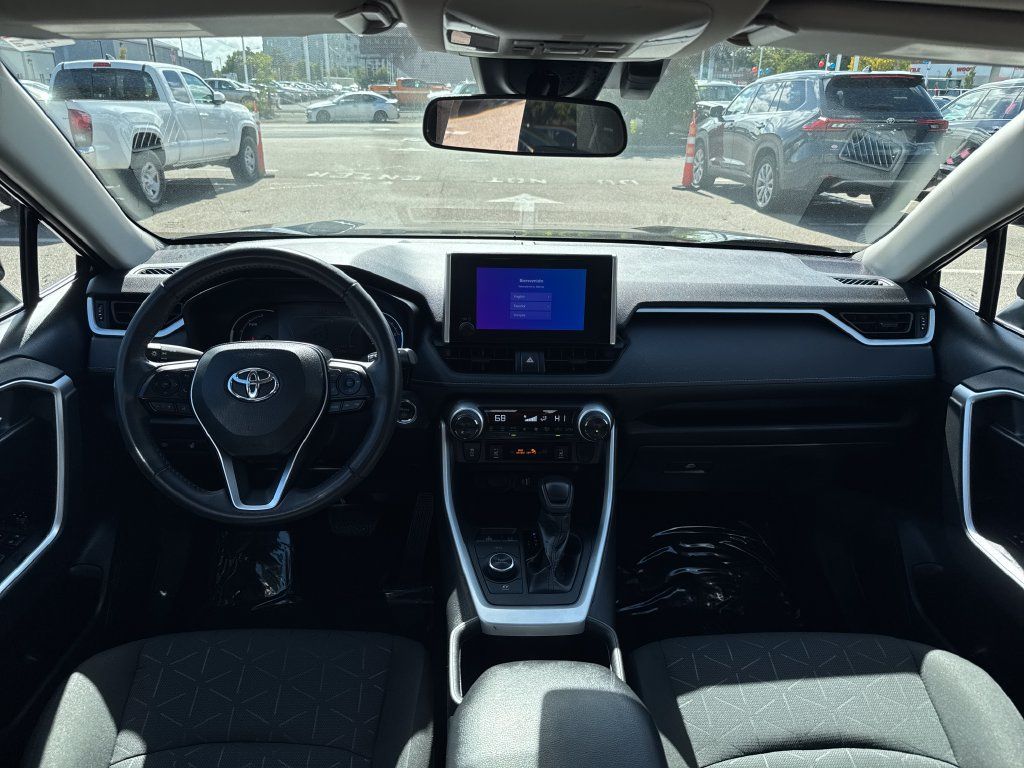 Used 2024 Toyota RAV4 XLE w/ Convenience Package AWD/4WD image 12