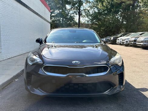 Used 2019 Kia Stinger RWD image 3