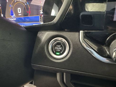 Used 2023 Chevrolet Colorado W/T image 19