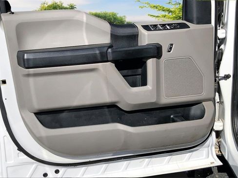 Used 2019 Ford F250 XL w/ Power Equipment Group image 19