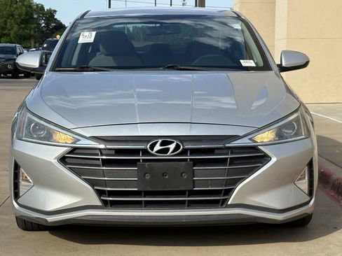 Used 2019 Hyundai Elantra SE image 7
