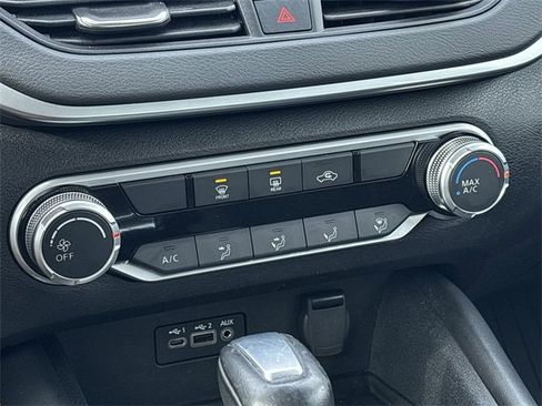 Used 2022 Nissan Altima 2.5 SR image 16