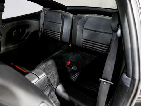 Used 2004 Porsche 911 Carrera RWD image 19