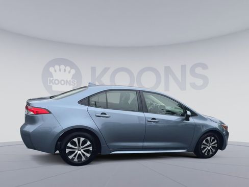 Used 2022 Toyota Corolla LE w/ Premium Interior Package FWD image 12