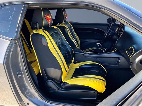 Used 2016 Dodge Challenger R/T Scat Pack w/ Leather Interior Group image 8