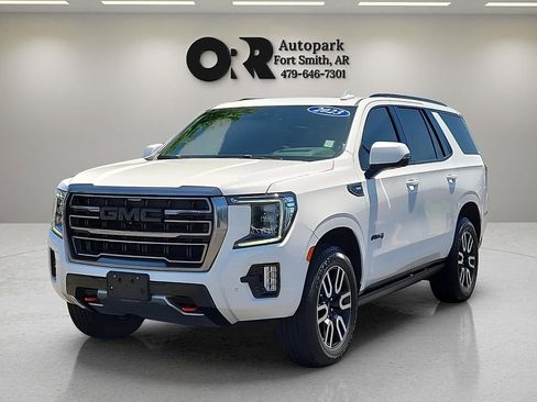 Used 2023 GMC Yukon AT4 w/ AT4 Premium Package AWD/4WD image 2