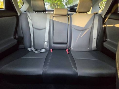 Used 2012 Toyota Prius Four w/ Deluxe Solar Roof Pkg FWD image 15