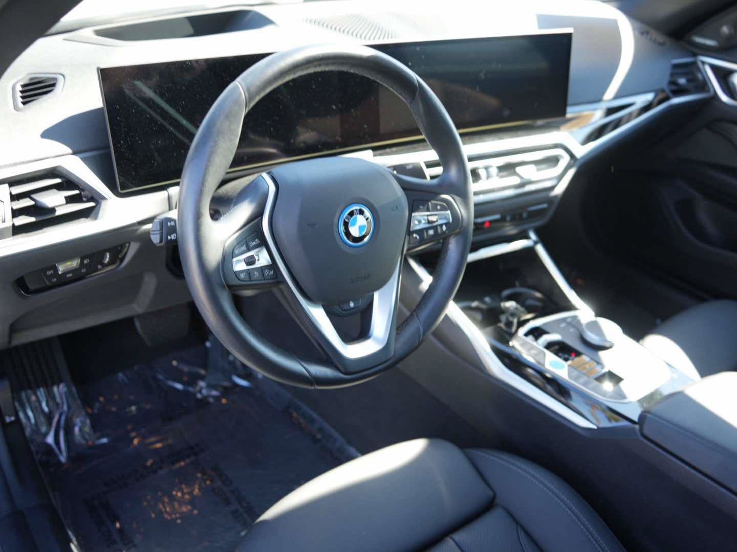 Used 2024 BMW i4 eDrive35 w/ Premium Package RWD image 13