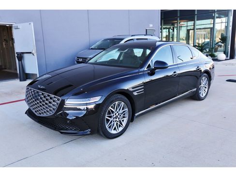 Used 2025 Genesis G80 2.5T image 3