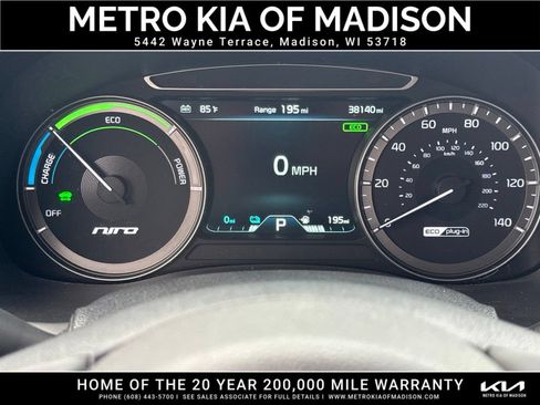 Used 2018 Kia Niro EX Premium FWD image 19