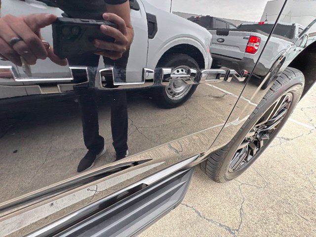 Used 2021 GMC Yukon SLT w/ SLT Premium Package AWD/4WD image 31